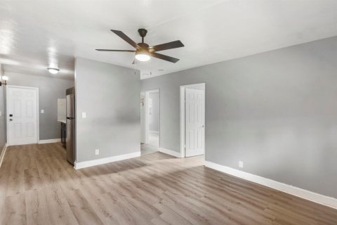 Immobilier commercial à vendre à Fort Lauderdale, Floride: 259.38 m2 № 2184894 - photo 2