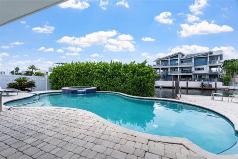 Casa en venta en North Miami, Florida, 2 dormitorios, 173.63 m2 № 1944574 - foto 28