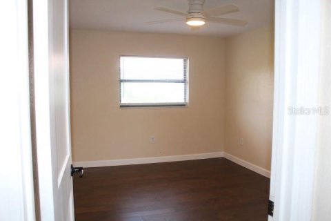 Villa ou maison à vendre à Belleview, Floride: 3 chambres, 147.9 m2 № 2412702 - photo 8