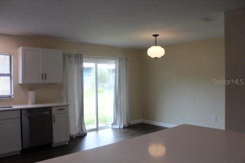 Villa ou maison à vendre à Belleview, Floride: 3 chambres, 147.9 m2 № 2412702 - photo 3
