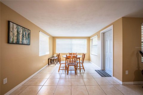 House in Sebring, Florida 2 bedrooms, 95.88 sq.m. № 1904755 - photo 22