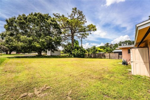 House in Sebring, Florida 2 bedrooms, 95.88 sq.m. № 1904755 - photo 9