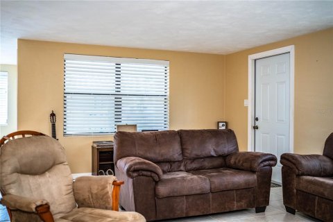 House in Sebring, Florida 2 bedrooms, 95.88 sq.m. № 1904755 - photo 18