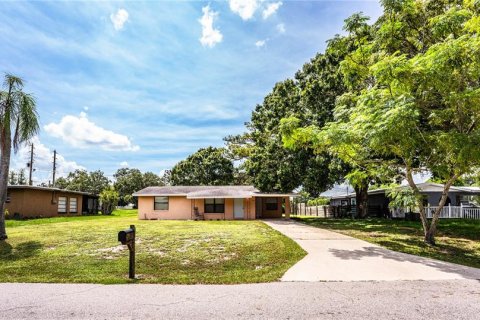 House in Sebring, Florida 2 bedrooms, 95.88 sq.m. № 1904755 - photo 8