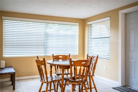 House in Sebring, Florida 2 bedrooms, 95.88 sq.m. № 1904755 - photo 23