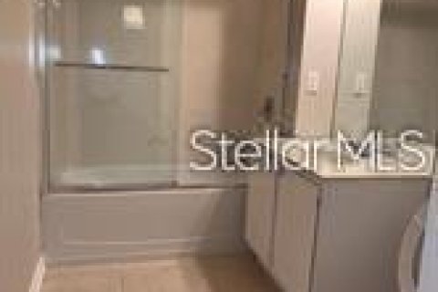 Touwnhouse à louer à Orlando, Floride: 2 chambres, 142.7 m2 № 2104991 - photo 2