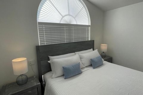 Casa en venta en Kissimmee, Florida, 6 dormitorios, 198.44 m2 № 1789971 - foto 22