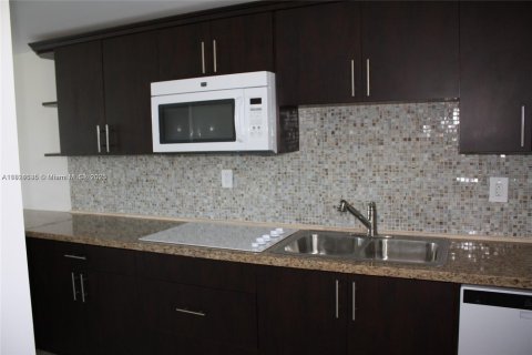 Condo in Aventura, Florida, 1 bedroom  № 1790428 - photo 3