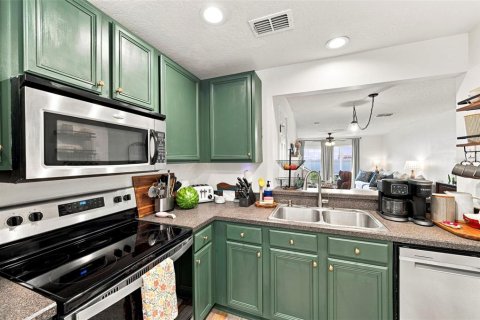 Touwnhouse à vendre à Clearwater, Floride: 2 chambres, 106.47 m2 № 2405253 - photo 12