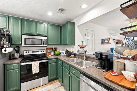Touwnhouse à vendre à Clearwater, Floride: 2 chambres, 106.47 m2 № 2405253 - photo 9