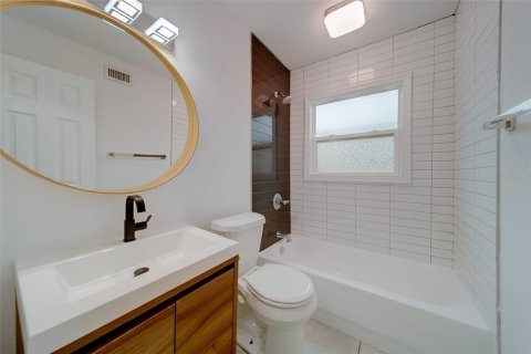 Купить виллу или дом в Тампа, Флорида 4 комнаты, 127.93м2, № 1912561 - фото 24
