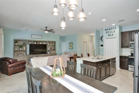 House in Minneola, Florida 3 bedrooms, 164.62 sq.m. № 1898472 - photo 9