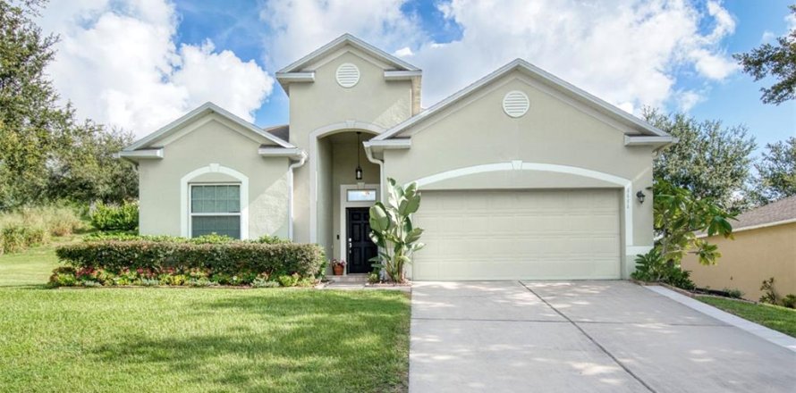 Casa en Minneola, Florida 3 dormitorios, 164.62 m2 № 1898472