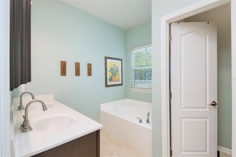 House in Minneola, Florida 3 bedrooms, 164.62 sq.m. № 1898472 - photo 16