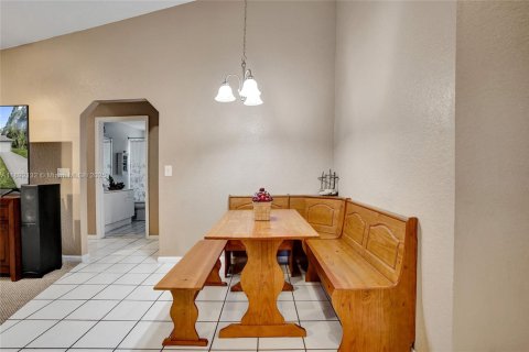 Купить виллу или дом в Локсахатчи-Гроувс, Флорида 4 спальни, 199.28м2, № 1953299 - фото 14