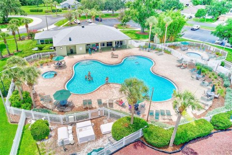 Villa ou maison à vendre à Land O' Lakes, Floride: 3 chambres, 189.43 m2 № 1778212 - photo 18