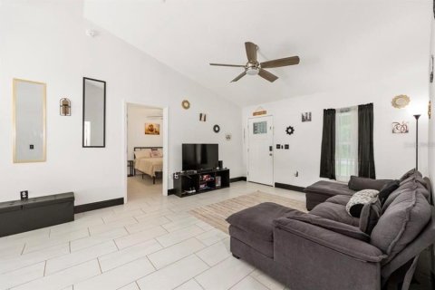 Villa ou maison à louer à Summerfield, Floride: 3 chambres, 105.91 m2 № 2380983 - photo 2