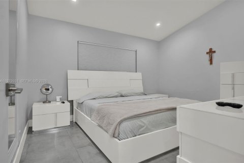 Купить виллу или дом в Хайалиа, Флорида 3 спальни, 103.59м2, № 2032067 - фото 7