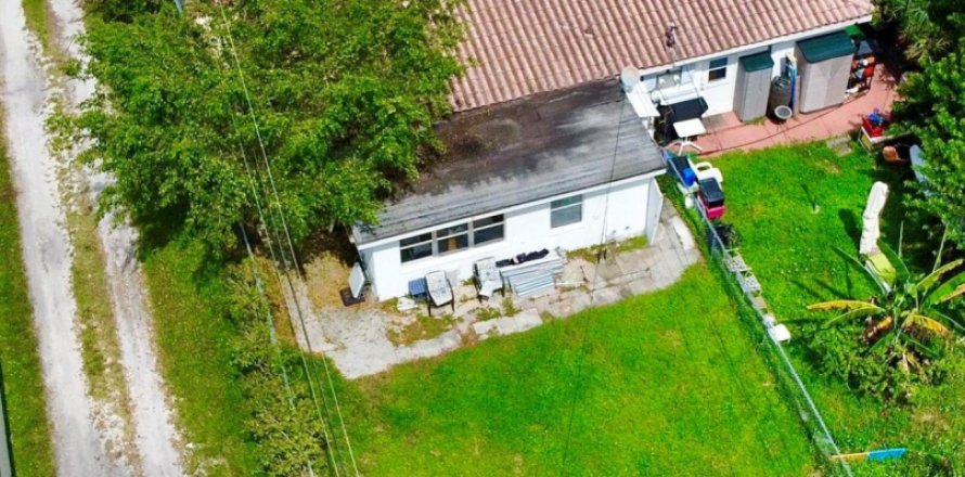 Дом в Лантана, Флорида 3 спальни, 127.93м2 № 1031684