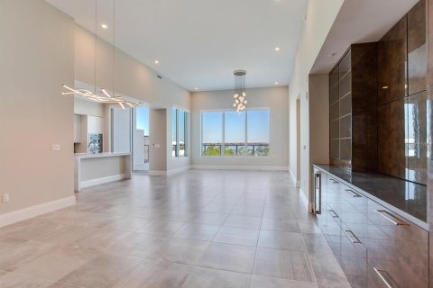 Condo in Tampa, Florida, 3 bedrooms  № 1733112 - photo 11