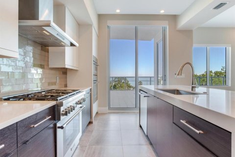 Condo in Tampa, Florida, 3 bedrooms  № 1733112 - photo 19