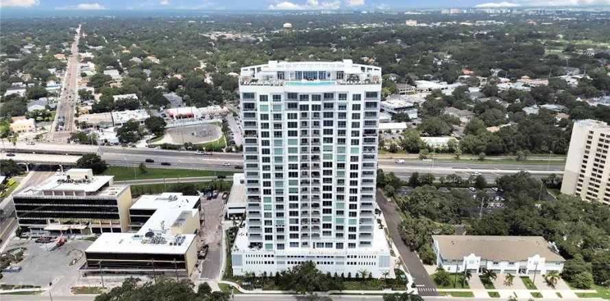Condo in Tampa, Florida, 3 bedrooms  № 1733112