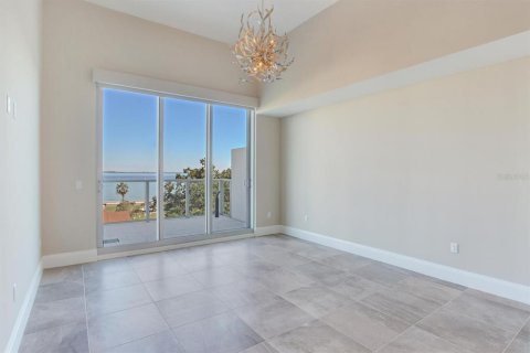 Condo in Tampa, Florida, 3 bedrooms  № 1733112 - photo 23