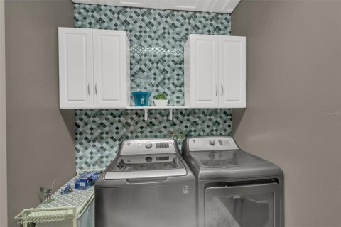Townhouse in Sanford, Florida 3 bedrooms, 177.81 sq.m. № 1624920 - photo 12