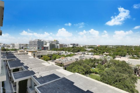 Condo in Miami, Florida, 1 bedroom  № 1790824 - photo 9