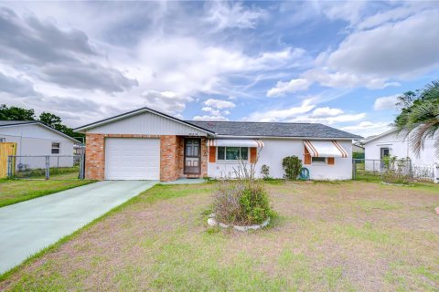 Villa ou maison à vendre à Zephyrhills, Floride: 2 chambres, 97.55 m2 № 1722372 - photo 2