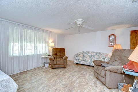 Villa ou maison à vendre à Zephyrhills, Floride: 2 chambres, 97.55 m2 № 1722372 - photo 22