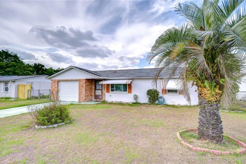 Villa ou maison à vendre à Zephyrhills, Floride: 2 chambres, 97.55 m2 № 1722372 - photo 3