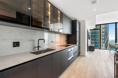 Condo in Miami, Florida, 2 bedrooms  № 2172030 - photo 6