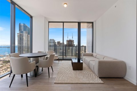 Condo in Miami, Florida, 2 bedrooms  № 2172030 - photo 3