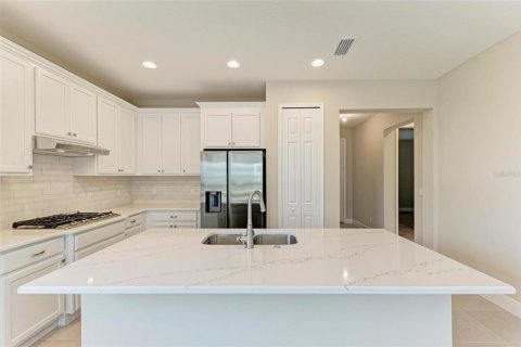 House in Bradenton, Florida 2 bedrooms, 146.69 sq.m. № 2205454 - photo 7