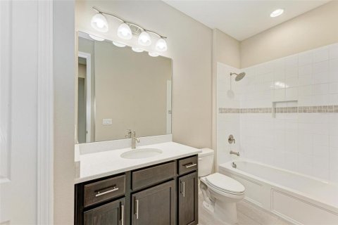 House in Bradenton, Florida 2 bedrooms, 146.69 sq.m. № 2205454 - photo 27