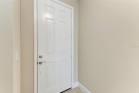 House in Bradenton, Florida 2 bedrooms, 146.69 sq.m. № 2205454 - photo 3