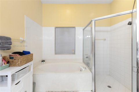 Снять в аренду виллу или дом в Уэстон, Флорида 3 спальни, 193.24м2, № 2005072 - фото 22