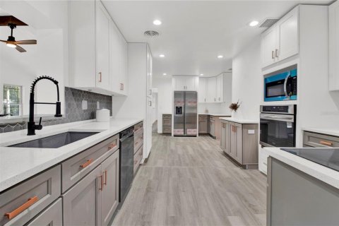 Casa en venta en Maitland, Florida, 4 dormitorios, 196.58 m2 № 1436568 - foto 14