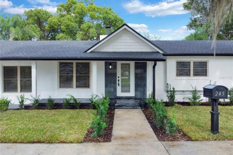 Casa en venta en Maitland, Florida, 4 dormitorios, 196.58 m2 № 1436568 - foto 1