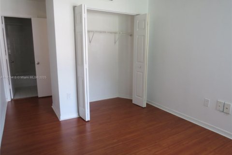 Touwnhouse à Miramar, Floride 2 chambres, 102.19 m2 № 2015090