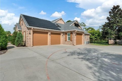 Casa en venta en DeLand, Florida, 6 dormitorios, 447.23 m2 № 2098235 - foto 3