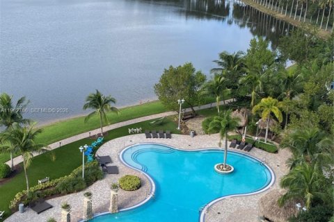 Кондоминиум с 3 спальнями в Санрайз, Флорида № 2026620