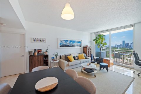 Copropriété à vendre à Miami, Floride: 1 chambre, 78.97 m2 № 2066397 - photo 5