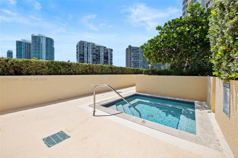 Copropriété à vendre à Miami, Floride: 1 chambre, 78.97 m2 № 2066397 - photo 22