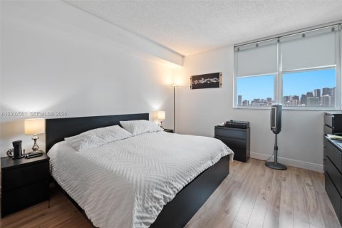 Copropriété à vendre à Miami, Floride: 1 chambre, 78.97 m2 № 2066397 - photo 13