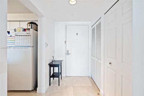 Copropriété à vendre à Miami, Floride: 1 chambre, 78.97 m2 № 2066397 - photo 6