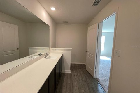 Touwnhouse à louer à Tampa, Floride: 3 chambres, 168.8 m2 № 2420359 - photo 20