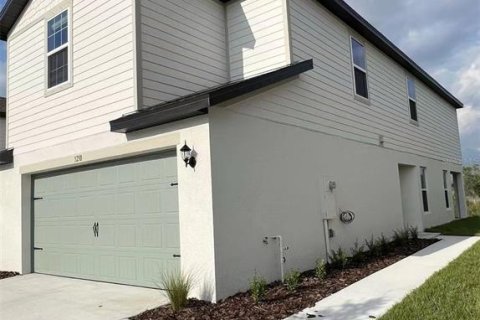 Touwnhouse à louer à Tampa, Floride: 3 chambres, 168.8 m2 № 2420359 - photo 2