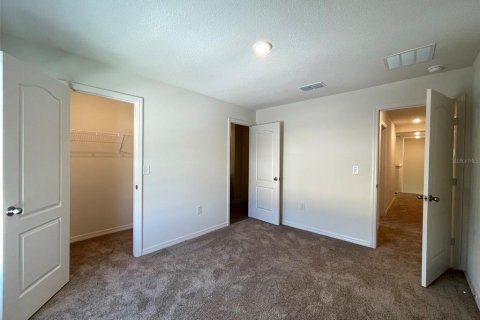 Touwnhouse à louer à Tampa, Floride: 3 chambres, 168.8 m2 № 2420359 - photo 9
